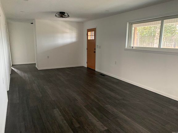 3rd image of 624 Bettis Mountain Rd