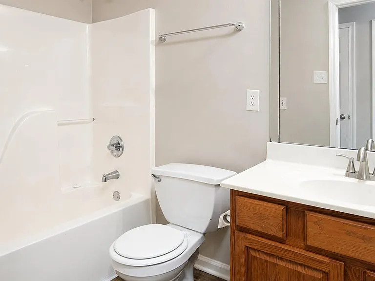 565 Wellington Gardens Dr — Photo 19