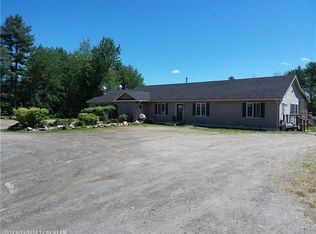 17 Mills Rd, Whitefield, ME 04353