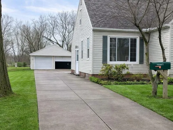 14509 Rockside Rd, Maple Heights, OH 44137