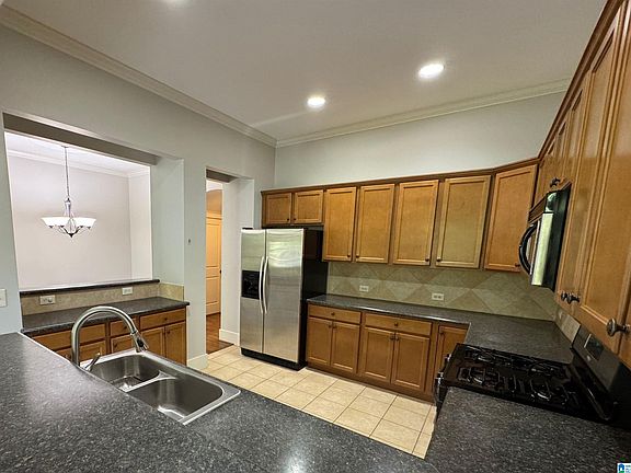 5th image of 2088 Eagle Ridge Dr