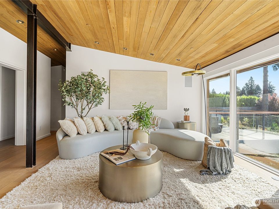 9135 NE 19th St, Bellevue, WA 98004 | MLS #2478073 | Zillow