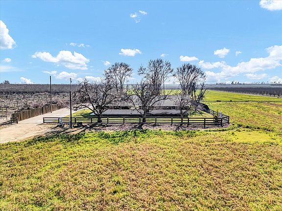 5th image of 8218 Central Valley Highway