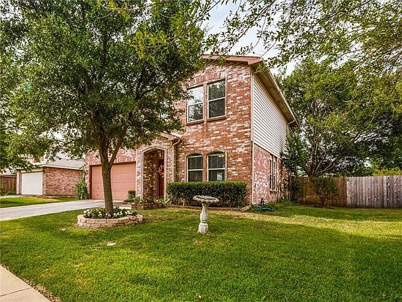 2nd image of 4607 Bellcrest Dr
