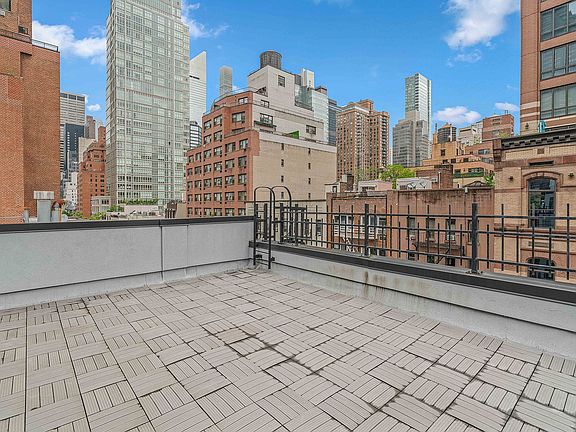 2nd image of 352 E 51st St APT 4R