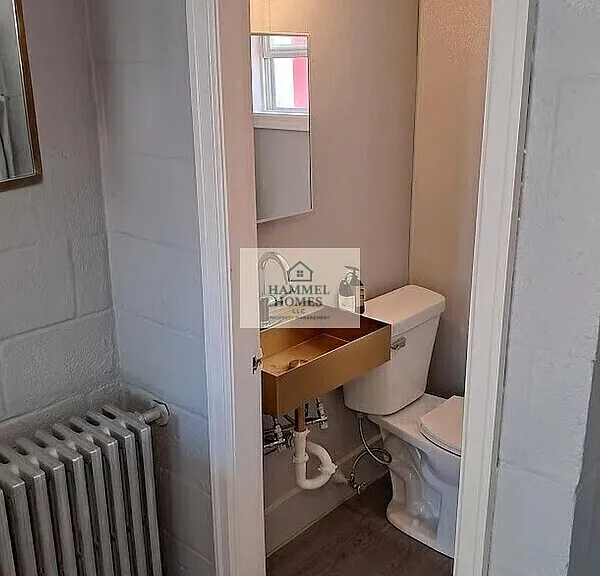1520 S Main St #FURNISHED — Photo 4