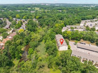 1693 Riverside Dr APT 3, Rochester Hills, MI 48309