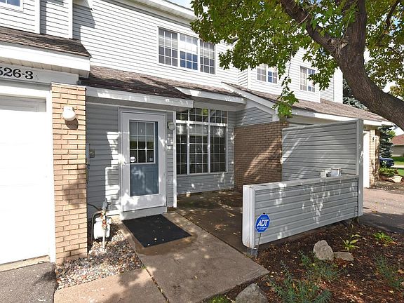 2nd image of 526 Lovell Ave APT 3