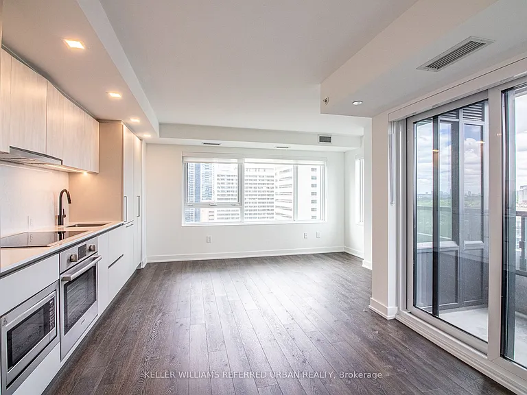 609 Sherbourne St #2104 — Photo 2