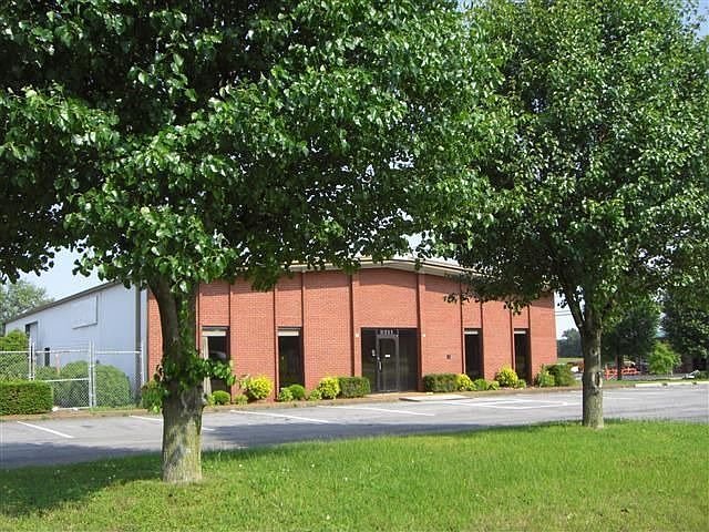 2nd image of 3511 Highway 31w