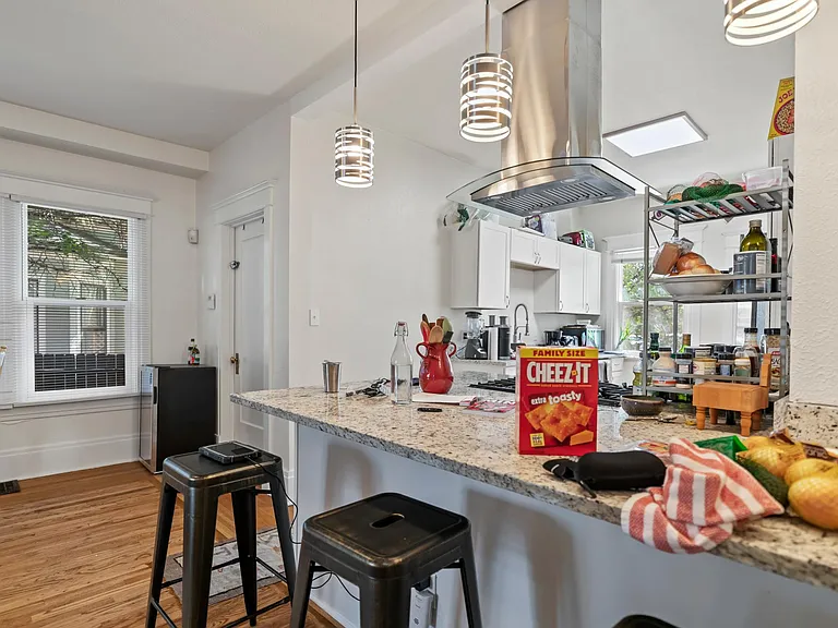 311 E San Rafael St — Photo 5