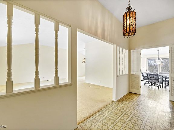 2nd image of 26647 Chapel Hill Dr
