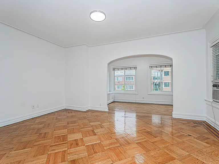1774 E 17th St #1774 — Photo 8