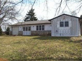 860 Lucon Rd, Schwenksville, PA 19473