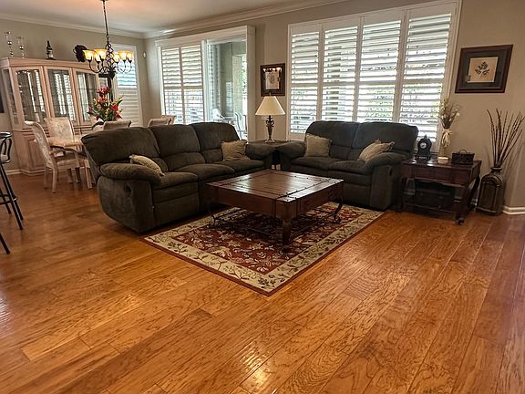 5th image of 309 Sawmill Ln