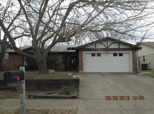 114 Hidalgo Ln, Arlington, TX 76014