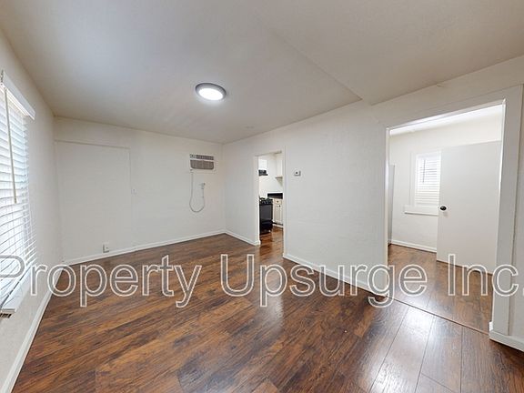 2nd image of 2717 Twin View Blvd