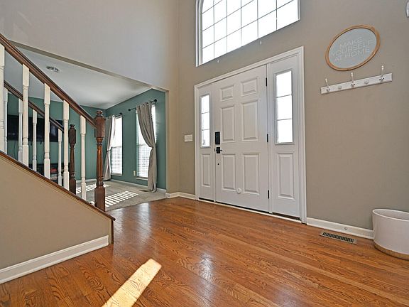 3rd image of 2743 Sycamore Creek Dr