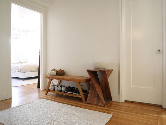 5th image of 2055 California St APT 103