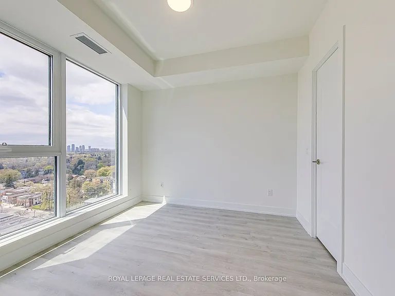 25 Cordova Ave #1809 — Photo 17