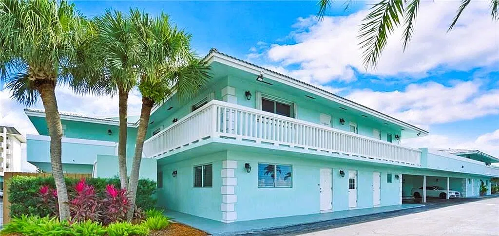 2 bed, 1.0 bath, 950 sqft, $3,000 — Photo 1