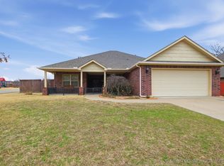 1231 W Keeling Ave, Sapulpa, OK 74066