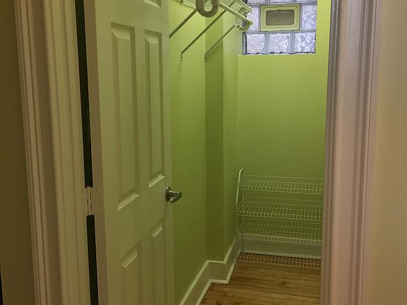 5th image of 2623 N Hamlin Ave #1