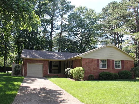 2nd image of 705 Kingston Dr