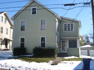 318 Elm St, Meriden, CT 06450