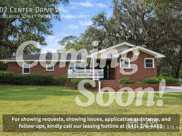 702 Center Dr W, Beaufort, SC 29902