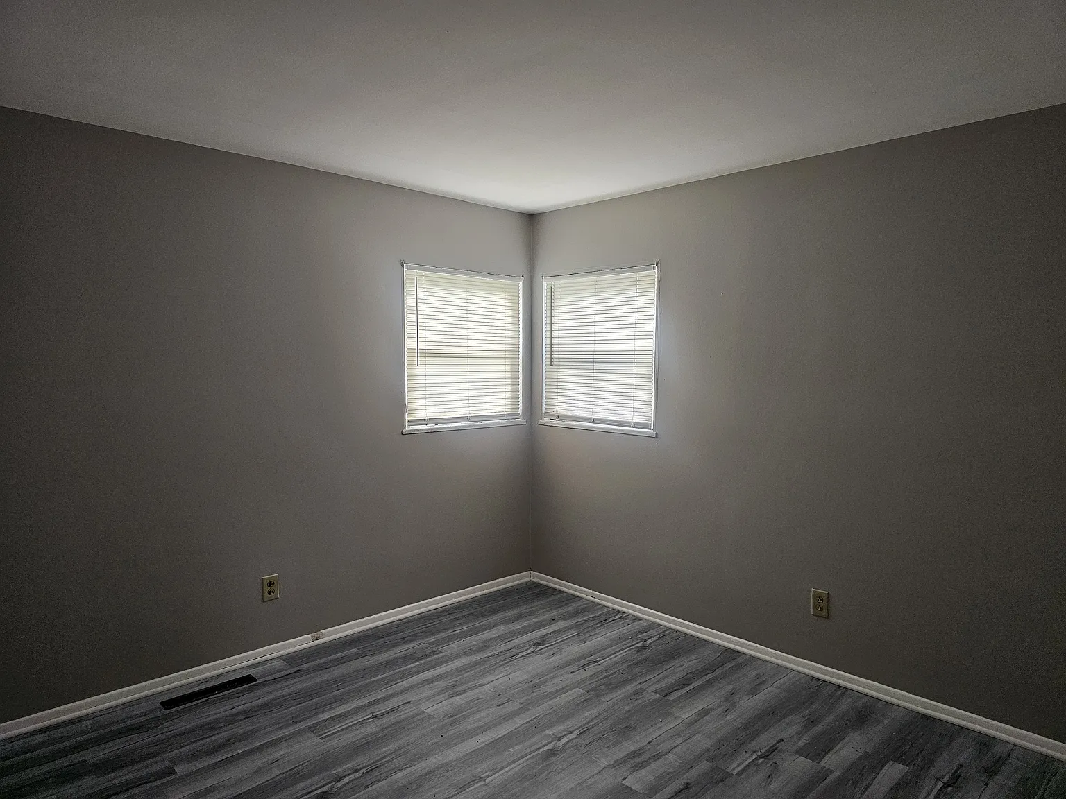1062 Brentnell Ave., Columbus, OH 43219 - 1 — Photo 3