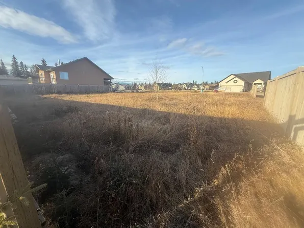 208 Trestle Pl, Hinton, AB T7V 0B8