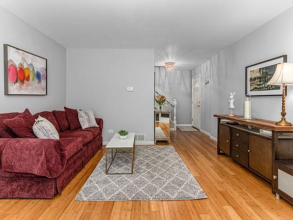 5th image of 412 Kensington Ct