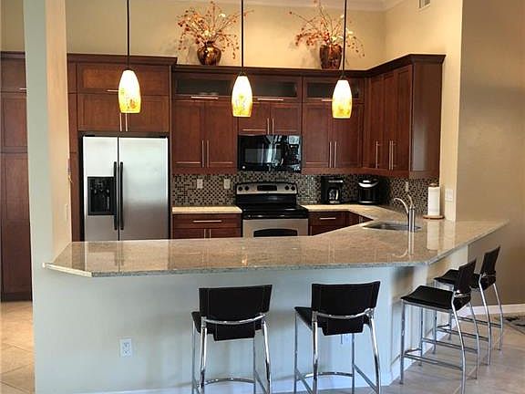 2nd image of 559 Beachwalk Cir APT 201