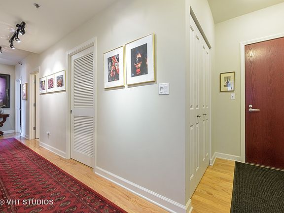 2nd image of 1250 S Michigan Ave APT 2602