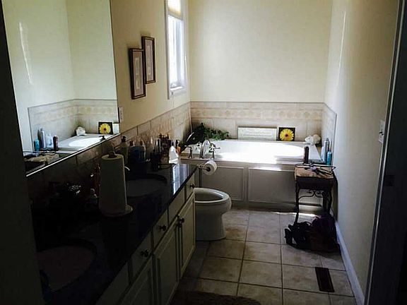 5th image of 165 Preservation Way