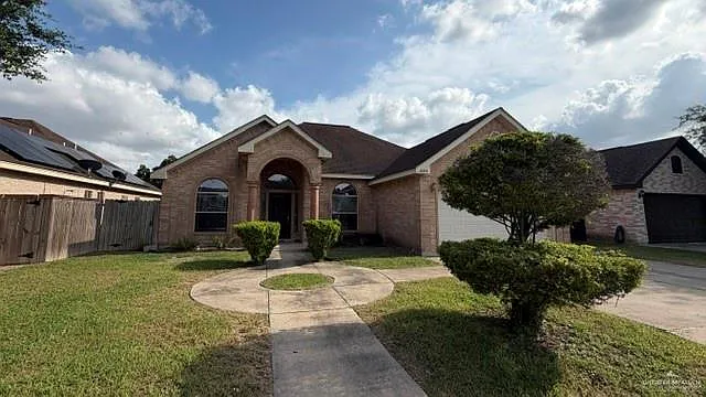 1104 Sundown Cir — Photo 2