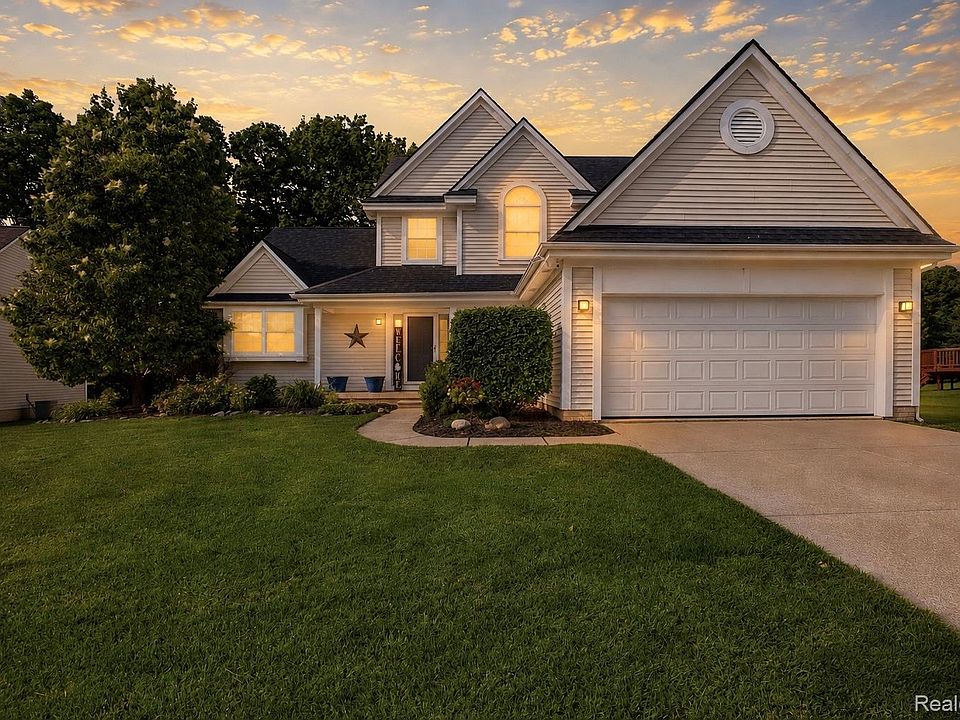 1st image of 2067 Ashford Dr