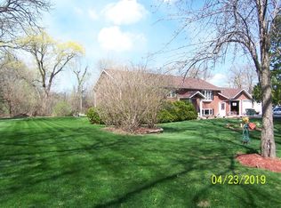 7610 Catalpa Dr, Wonder Lake, IL 60097