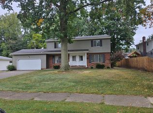 2372 Hillcrest Dr, Stow, OH 44224