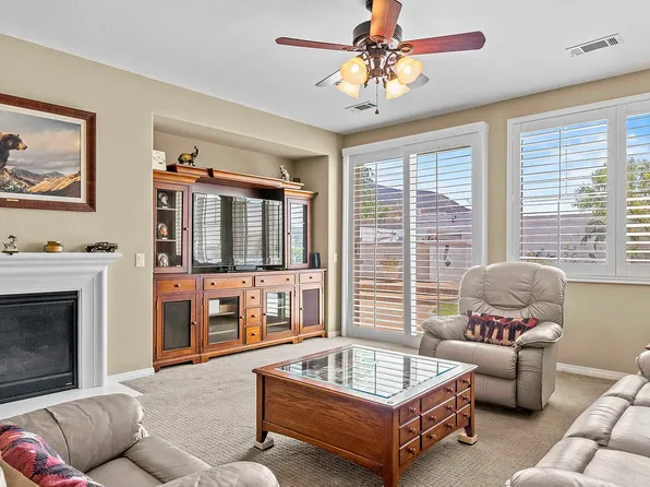 4795 Thornbush Way, Fontana, CA 92336