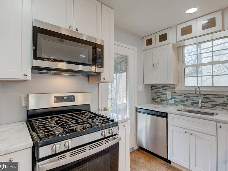 6916 New Hampshire Ave — Photo 14