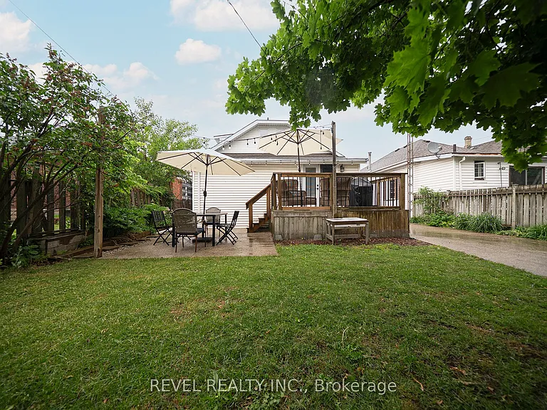 22 Lawrence St — Photo 25