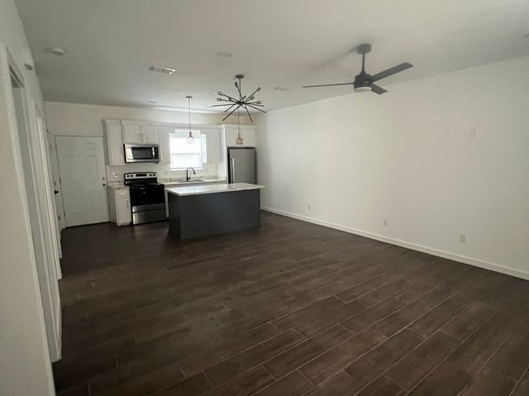 109 Adelita St #1