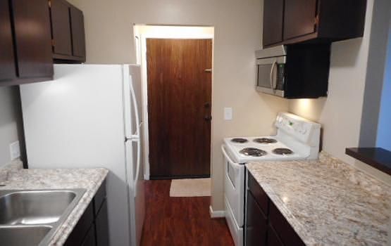 3rd image of 7040 Villa Dr