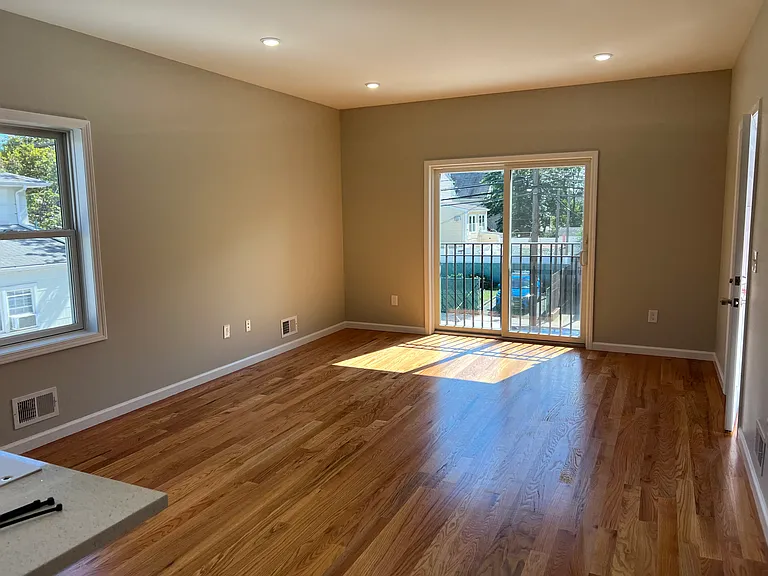 232 Cross St #2 — Photo 3