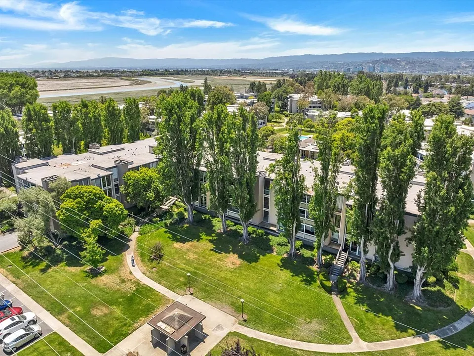 1170 Foster City Blvd #107
