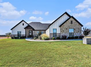 1024 Pioneer Xing, Weatherford, TX 76088