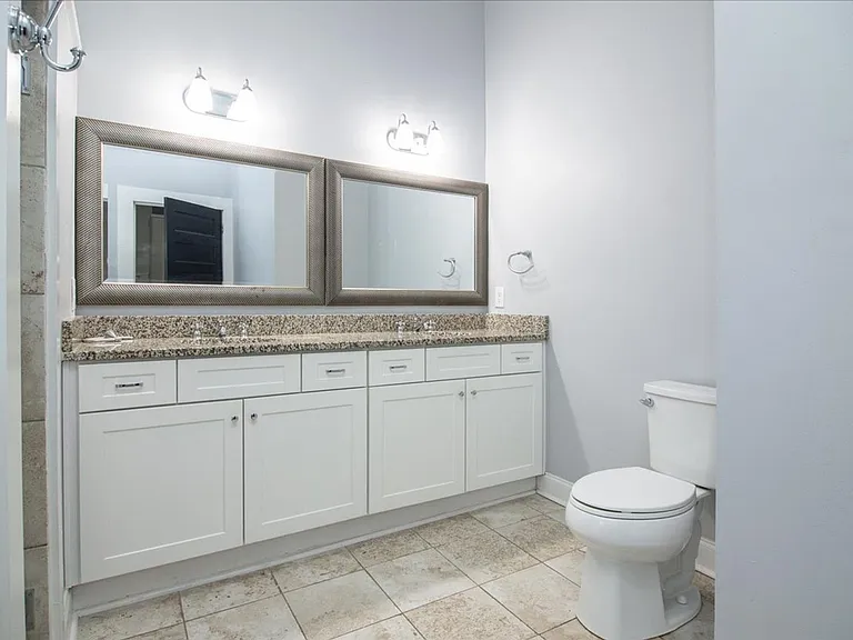 1755 Lyle Ave — Photo 26