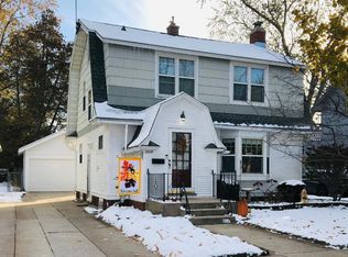 2609 West St, Two Rivers, WI 54241